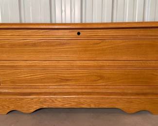 Oak Cedar Blanket Chest Storage Trunk with Lift Top