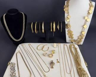 Vintage Costume Jewelry Lot w Chains, Bangles, Rings Statement Necklace Attractive mixed jewelry