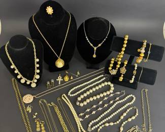 Lovely Vintage Costume Jewelry Faux Pearl Collection w Necklaces, Earrings Bracelets