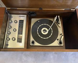 Vintage MidCentury Stereo Console Cabinet w Record Player Radio