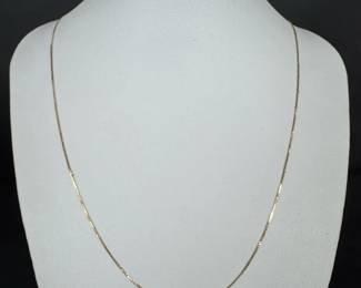 14K Gold Singapore Twist Chain Necklace, Italy Marked Fine Chain 0.82g Chain is broken, needs repair