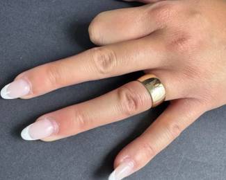 006 14KP Gold Wide Band Ring Size 6 PMS 9mm Wedding Band 6.06g