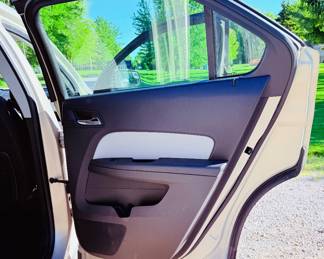 2012 Chevrolet Equinox - 146,576 miles - clean title - runs well