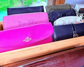 Coach wallets and purses 