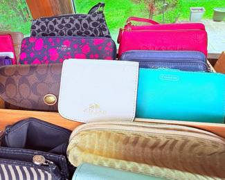 Coach purses and wallets 