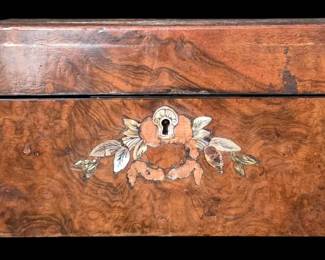 Antique Victorian Burr Walnut Tea Caddy with MotherofPearl Inlay