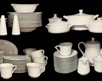 Vintage Four Crown China Southampton 384 Dinnerware S