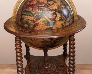 VintageStyle Italian Floor Globe Bar