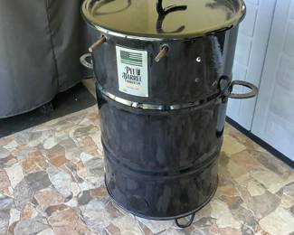 Pit Barrel Cooker