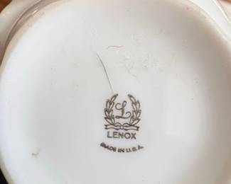 Lenox Golden Wreath Bowl second image