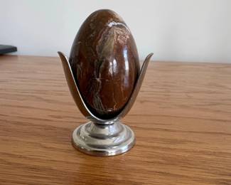 Agate Egg in SilverTone Stand