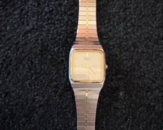 Seiko Dolce Quartz DayDate Watch
