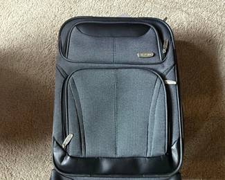 Skyline Luggage Spinner Suitcase