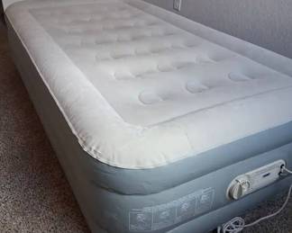 Original Aerobed Self Inflating Plug In Mattress Twin