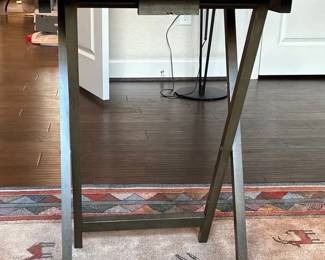 Dark Tv Table
