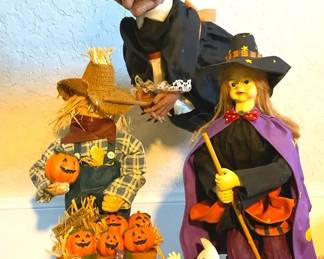 Witches  Scarecrow Figurines 13 Inch