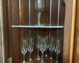 7 Champagne Glasses