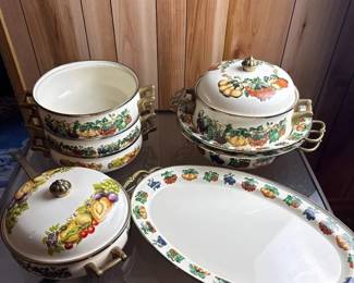 Table Tops Unlimited Kensington Garden Collection Lot, Platters, Cookware, Bowls