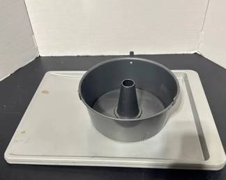 KitchenAid Bakeware 2 Large Cookie Sheets, Angel Food Cake Pan