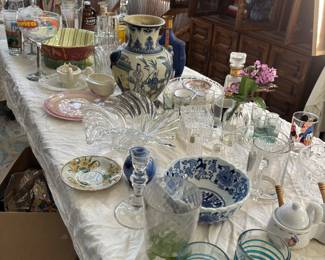 Tons of unique beautiful vintage items