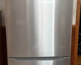 Insignia Refrigerator