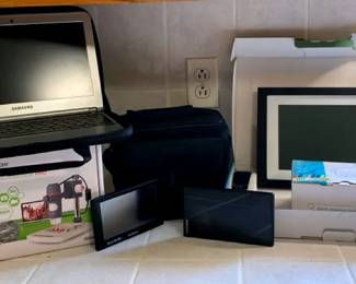 Bluetooth Portable Label Maker, Celestron Microscope Pro, 2 Garmen Touch Screen GPS, Sony Digital C