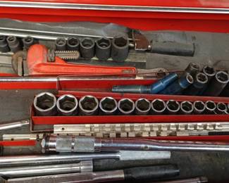 Chicago Pneumatic Air Wrench And More Sockets