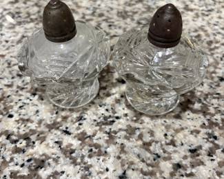 Vintage salt & pepper shaker