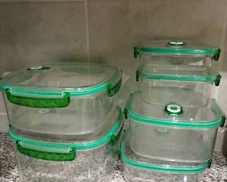 Set of storage bins
