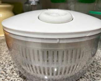 Salad spinner