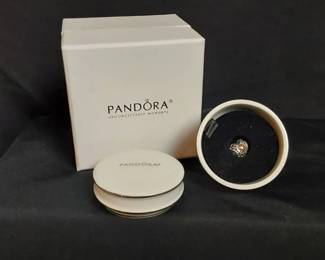 Pandora Limited Edition Vintage Heart Gift Set