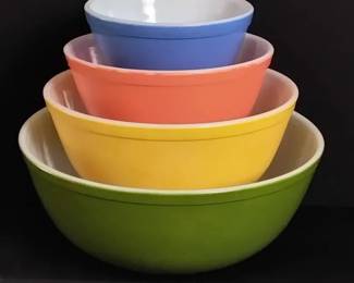 Vintage Colorful Pyrex Bowls