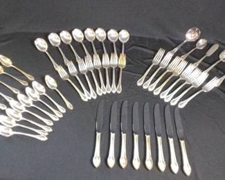 Rogers Remembrance Silver Plated 50 Piece Silverware Set
