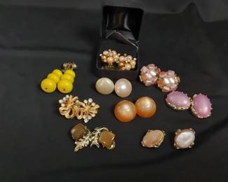 Vintage Costume Clip On Earrings