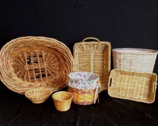 Longaberger Basket With Additional Baskets