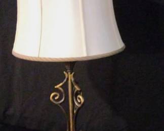 Metal Scroll Table Lamp
