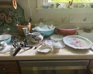 MISC. KITCHEN III