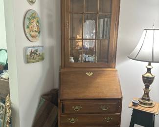 FURNITURE VINTAGE ETHAN ALLEN SECRETARY