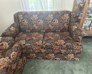 FURNITURE LOVE SEAT II