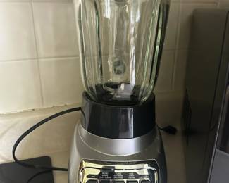 BLACK DECKER POWER CRUSH BLENDER