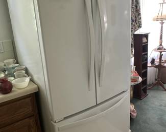 WHIRLPOOL REFRIGERATOR