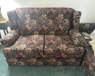 FURNITURE LOVE SEAT