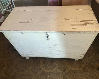 FURNITURE VINTAGE TRUNK