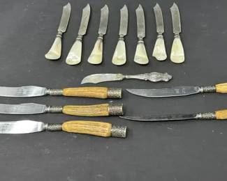 Assorted Knives with Faux Pearl