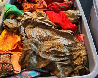 FASHION SCARVES