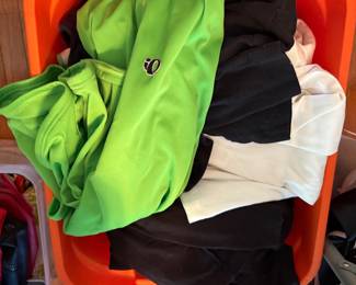 WORKOUT TOPS