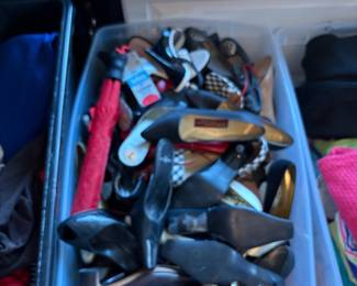 SHOES