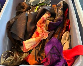 FASHION SCARVES