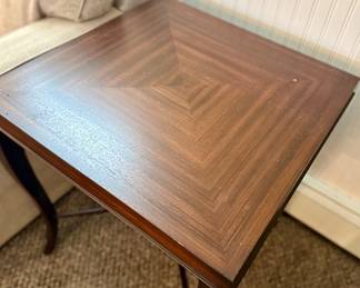 PAIE ETHAN ALLEN END TABLES