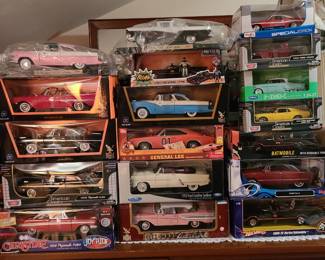 Die-cast classic cars multiple scales